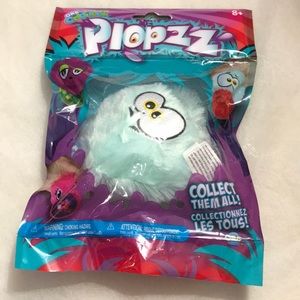 ORB ODDITEEZ PLOPZZ TEAL MONSTER SQUEEZE TOY